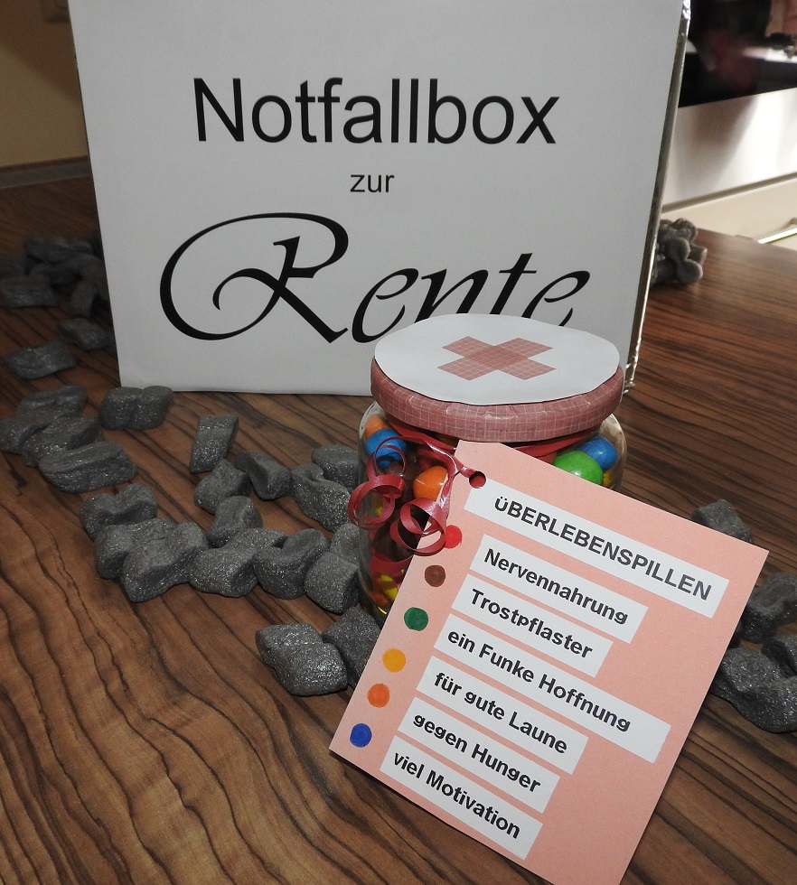 DIY] Geschenkidee zur Pensionierung – Notfallbox zur Rente