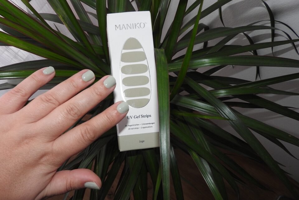 Maniko Nails Sage Maniko Nails Sage